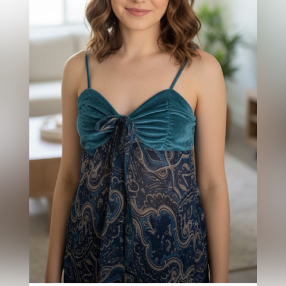Halo Y2k Velvet Flowy Pasley Print Teal and Blue Paisley Camisole Top Sz M Fairy